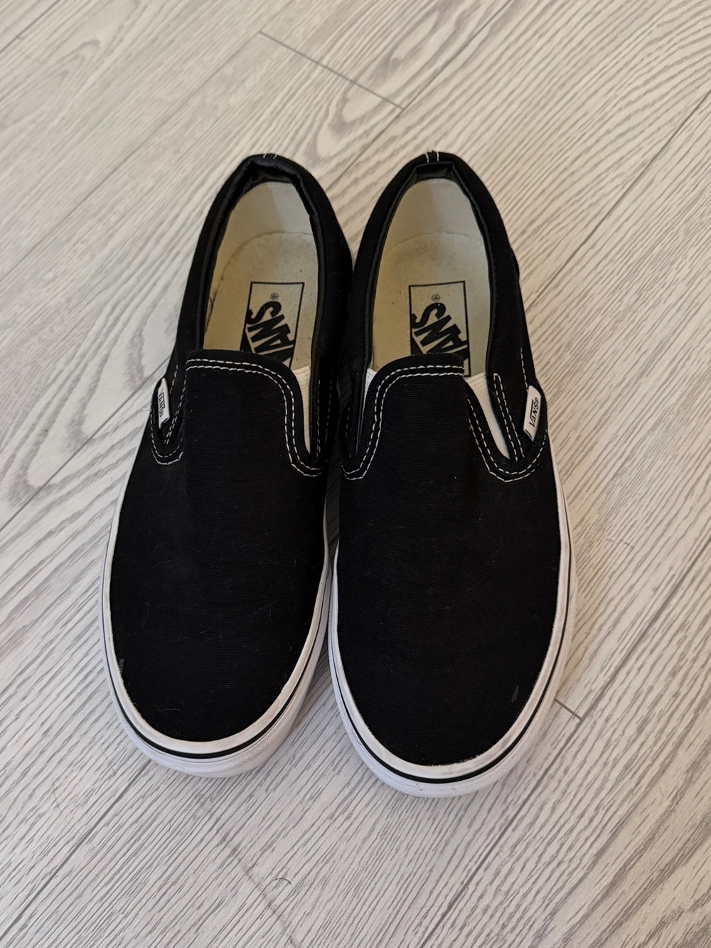 Classic VANS slip ons